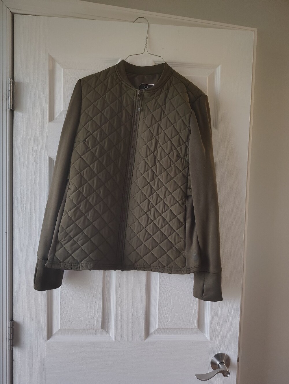 Mondetta Woman's Quilted Olive Green Bomber Jacket M